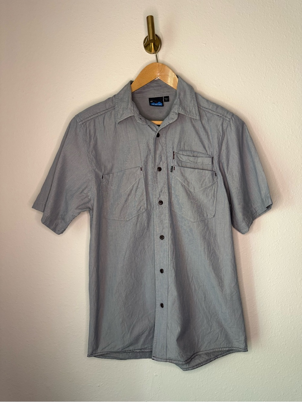KAVU Gray Short Sleeve Button Front 100% Cotton Outdoor Hiking Shirt size XS